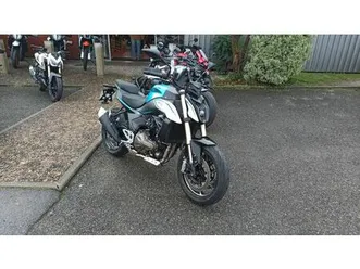 qj motor srk 550 2025 500 cm3 | moto roadster | 900 km | bleu | 64600 anglet
