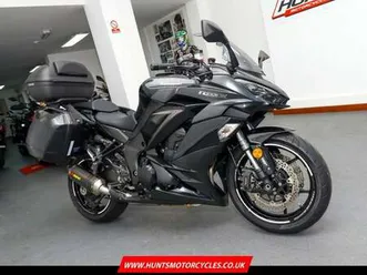 2019, '19 kawasaki z1000sx performance touring. top box, akrapovic pipes. £7,495
