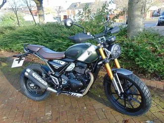 triumph scrambler 400x one owner 278 miles superb lightweight adventure ok a2
