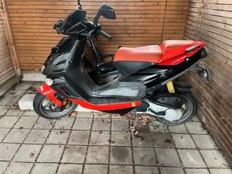 aprilia sr 50 (49 cm³)