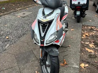 aprillia sr50 fahrbereit und versichert