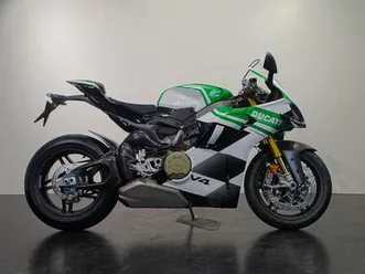 ducati panigale v4 tricolore zwart