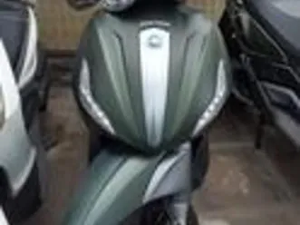 piaggio beverly 300 del 2018 usato