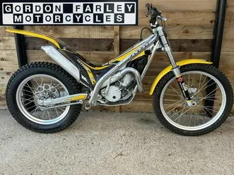 2006 gas gas txt 125 pro trials bike. 125 road registered trials bike.