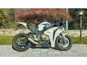 vendo honda cbr 1000 rr fireblade (2008 - 11) usata a cannero riviera (codice 9886459) - moto.it
