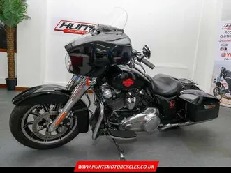 2020, '20 harley-davidson flht electra glide standard. only 1,475 miles. £16,995