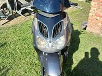 aprilia sport city 200