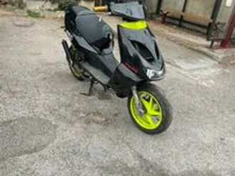 aprilia sr 50 stealth