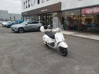 piaggio vespa 300 gts super