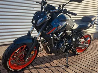 yamaha mt07 grey /red 35kw