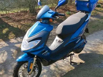 elektro-roller mit rekuperation und topcase