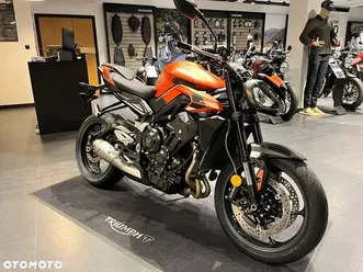 triumph street triple