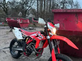 beta 400rr supermoto