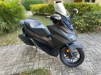 scooter forza 125 cc