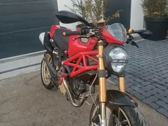 ② ducati monster 1100s