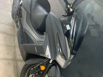 ② kymko x-town 125 cc in perfecte staat.