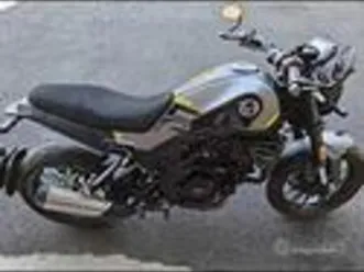 moto benelli leoncino 250