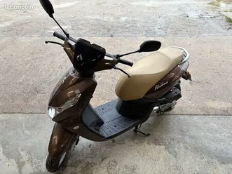 scooter peugeot kisbee