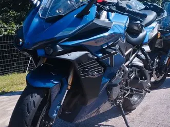 suzuki gsxs 1000 gt
