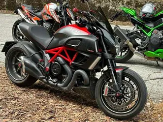 diavel carbon