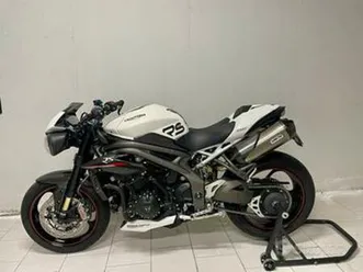 triumph speed triple versione rs 1050 2018