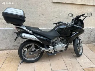 moto varadero 125