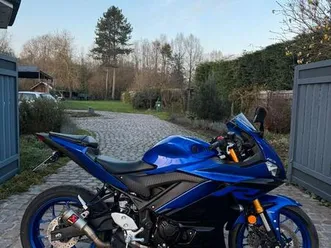 ② yamaha yzf-r3 *akrapovic * 2000km @aelbrechtmotors