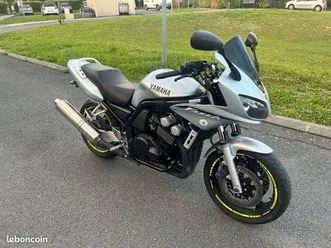 fazer 600 a2