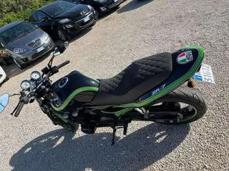 kawasaki zr - 7 nero
