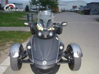 can-am spyder rs