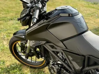 vogue 125 noire rabaissé