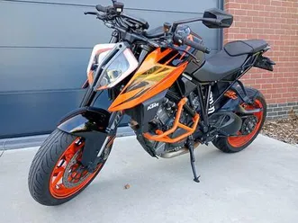 ② ktm 1290 superduke