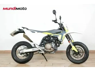 husqvarna 701 supermoto - mundimoto