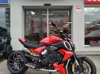 ducati diavel v4, čr, tovární záruka, laďák za 160 000,- kč