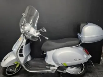 vespa gts 300 2024 300 cm3 | scooter | 2 540 km | 33700 merignac