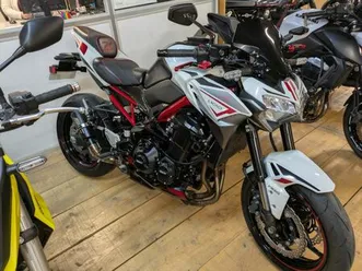 kawasaki z 900 2023 900 cm3 | moto routière | 4 500 km | blanc | 80136 rivery