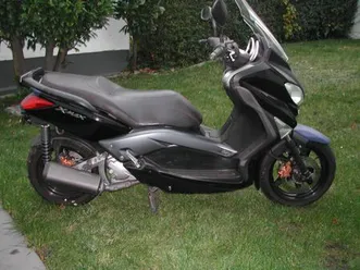 yamaha x max 250