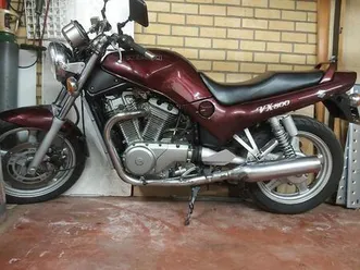 ② suzuki vx800