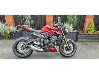 triumph street triple 765 rs naked petrol manual x-ring euro 5 (131 ps) 765 cc