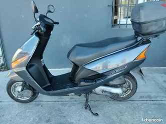 honda 100 lead 2005