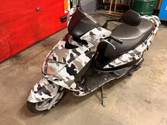 yamaha cygnus 125 - 2004 - 9 780 km - tres bon état