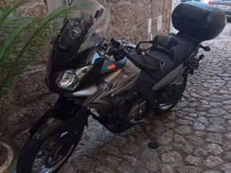 moto em muito bom estado seia, são romão e lapa dos dinheiros