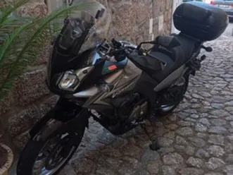 moto em muito bom estado seia, são romão e lapa dos dinheiros