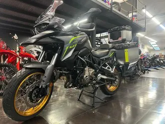 vendo qj motor srt 700 x (2024 - 25) usata a genova (codice 9887801) - moto.it