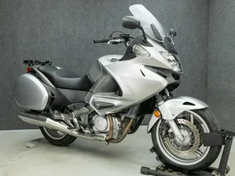 2010 honda nt700v
