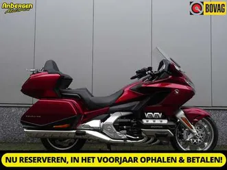 honda gl 1800 goldwing rood