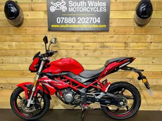 benelli bn125 / 2021 model / just 5k miles
