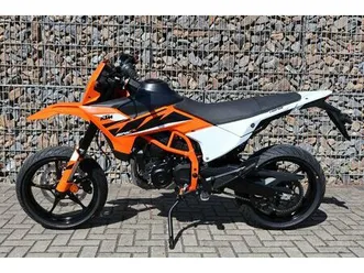 ktm 125 smc r