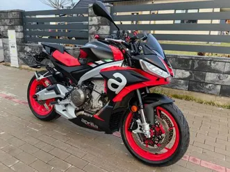aprilia tuono 660