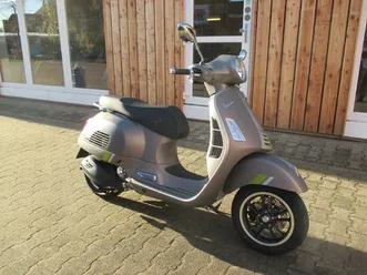 vespa gts 300 hpe super tech
